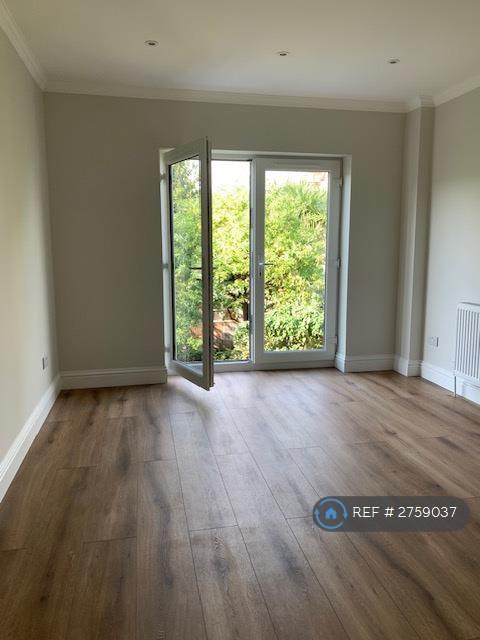 1 bedroom in Langthorne Street, London, SW6 (#2759037)