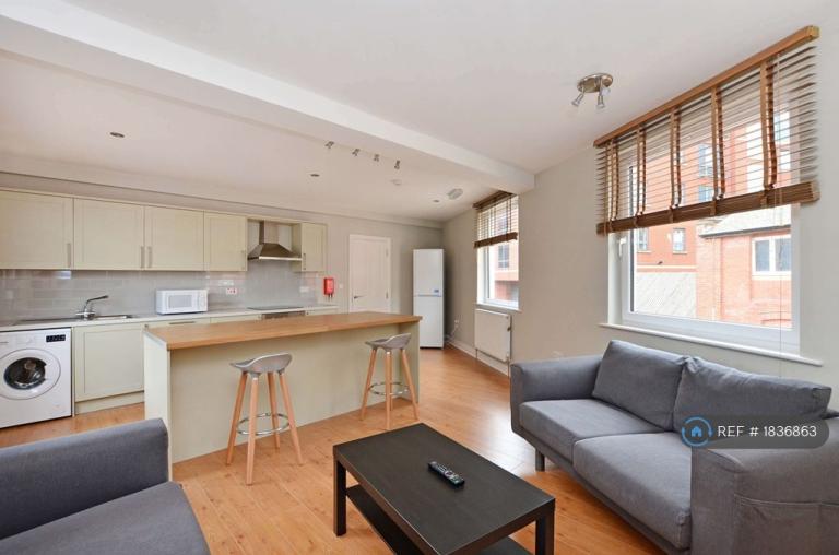 4 bedroom flat in Suffolk Road, Sheffield, S2 (4 bed) (#1836863)