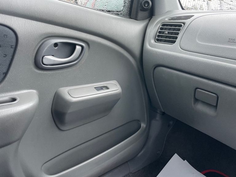 SUZUKI ALTO 1.1 GL 04 REG RED 5 DOOR GENUINE 40181 MILES MOT OCTOBER 9TH 2026 TAX £35 LOW INSURANCE