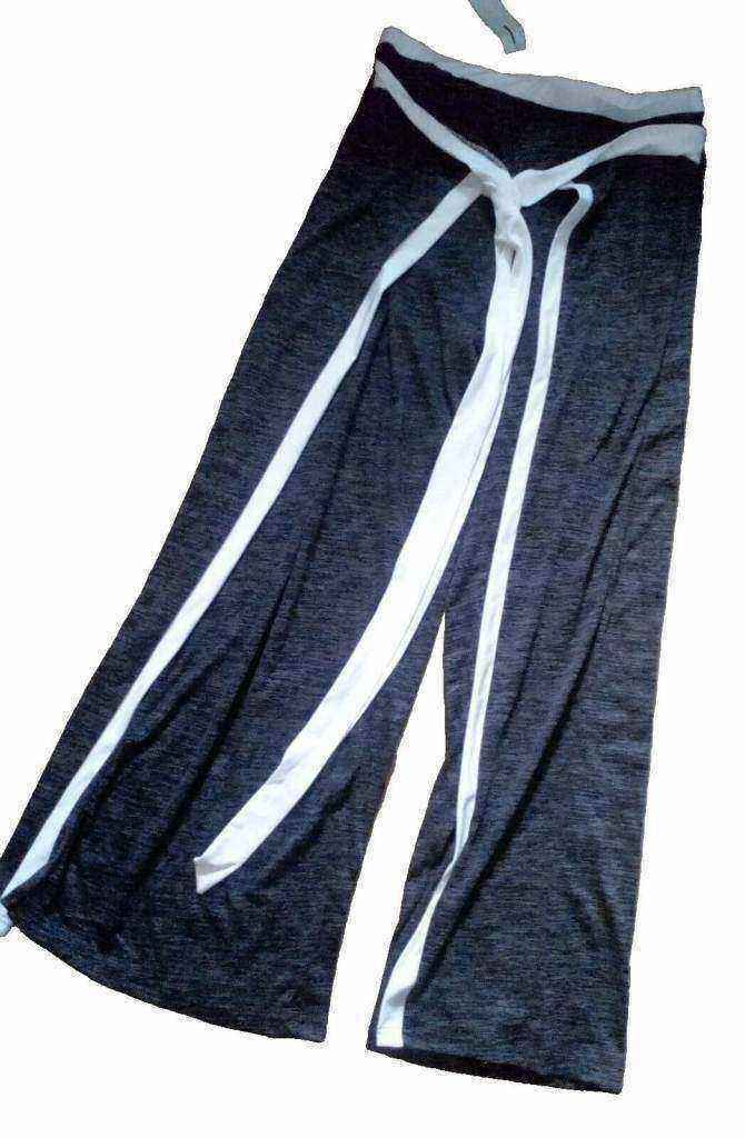 New Dark Grey Marl and White Wrap Wide Leg Pants Trousers. Size 18.POST OR COLLECT!