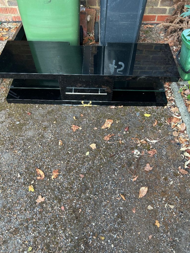 Tv stand free to take 