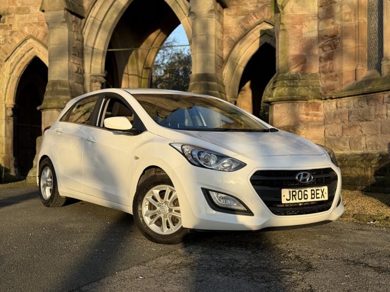 HYUNDAI I30 1.6 CRDi Blue Drive SE 2015