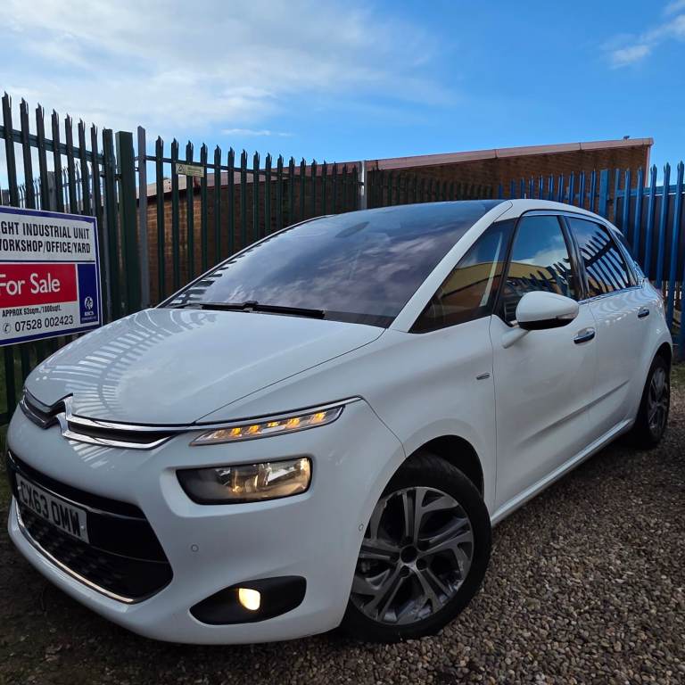CITROEN C4 PICASSO EXCLUSIVE AIRDREAM E-HDi AUTOMATIC GEARBOX 1.6 DIESEL 115 BHP  2013 12 MONTHS MOT