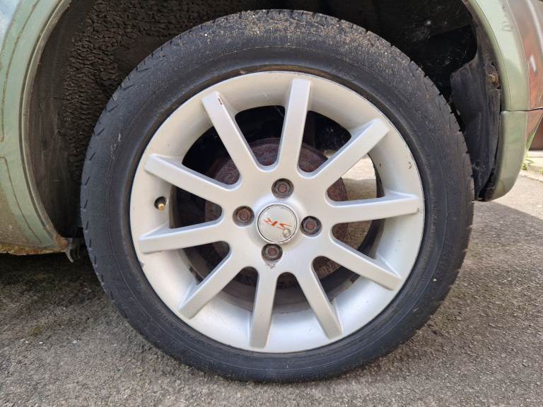 Toyota yaris sr alloy wheels 