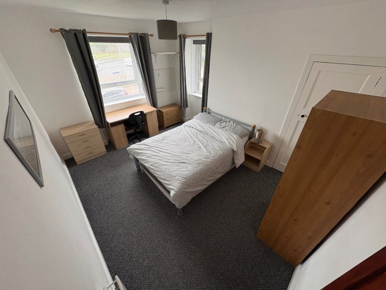 2 Bed first floor flat 64m2