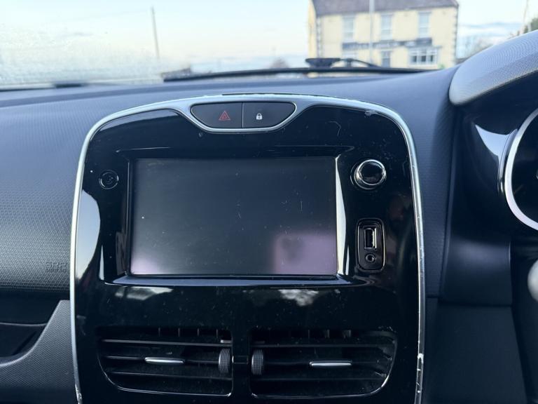 RENAULT CLIO 1.2 Dynamique MediaNav 1.2 16V 75 2015