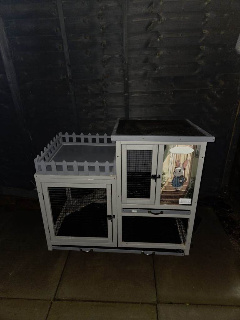 Rabbit/guinea pig hutch