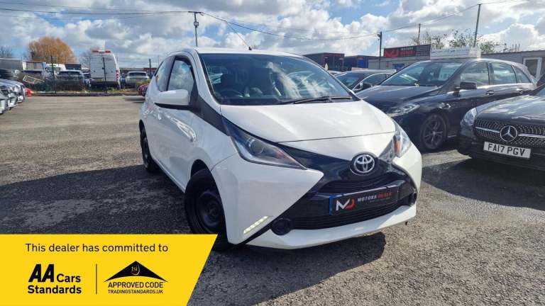 2014 Toyota AYGO 1.0 VVT-i x-play x-shift Euro 5 5dr Euro 5 HATCHBACK Petrol Automatic