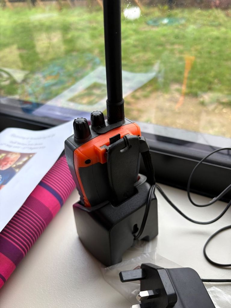 Cobra marine hh350 floating handheld vhf radio