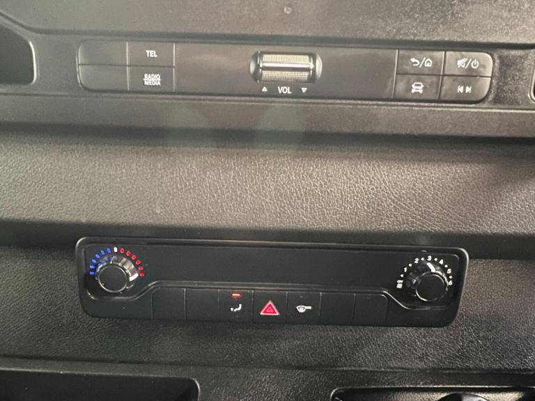 2021 Mercedes-Benz Sprinter 3.5t Progressive Crew Cab Tipper CHASSIS CAB DIESEL Manual