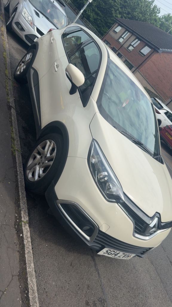 Renault, CAPTUR, Hatchback, 2014, Manual, 1461 (cc), 5 doors