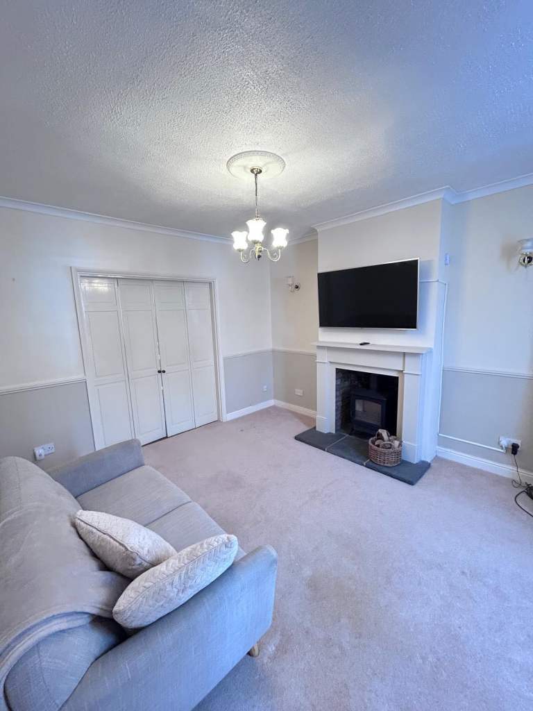 2 Bed Terraced House, Sussex Avenue, TN24