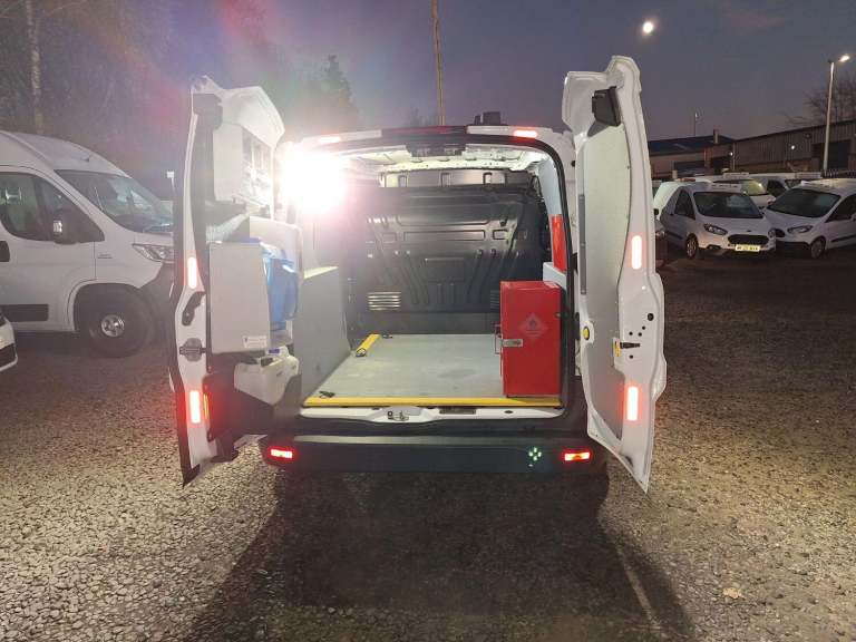 FORD TRANSIT CONNECT 1.5 220 EcoBlue White Manual Diesel 2019