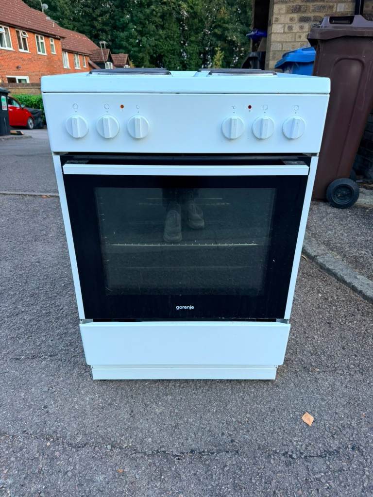 Gorenje Freestanding Electric Cooker – White, Good Condition