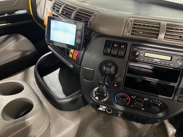 DAF TRUCKS CF85 360 8x4 Day Cab Steel Tipper Grab