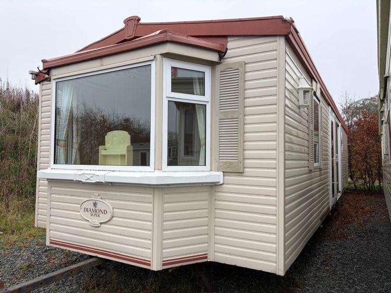 ATLAS DIAMOND SUPER 2 BED STATIC CARAVAN | CENTRAL LOUNGE | 37FT x 12FT