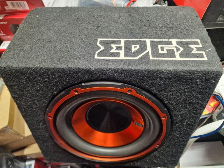 XMAS SALE - 10 INCH EDGE SUB WITH BUILT IN AMP