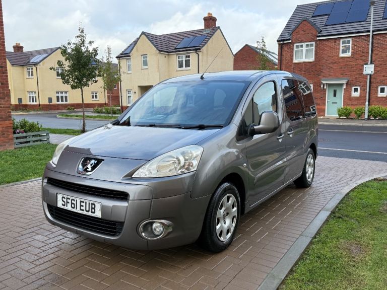 Peugeot, PARTNER TEPEE, MPV, 2011, Manual, 1560 (cc), 5 doors
