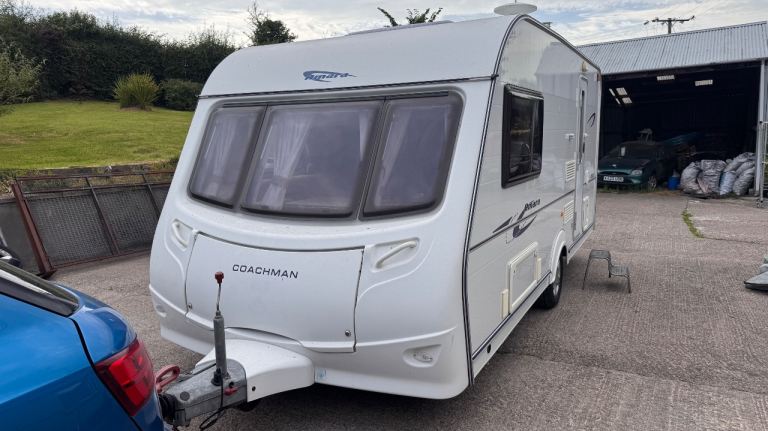 2008 caravan coachman amara