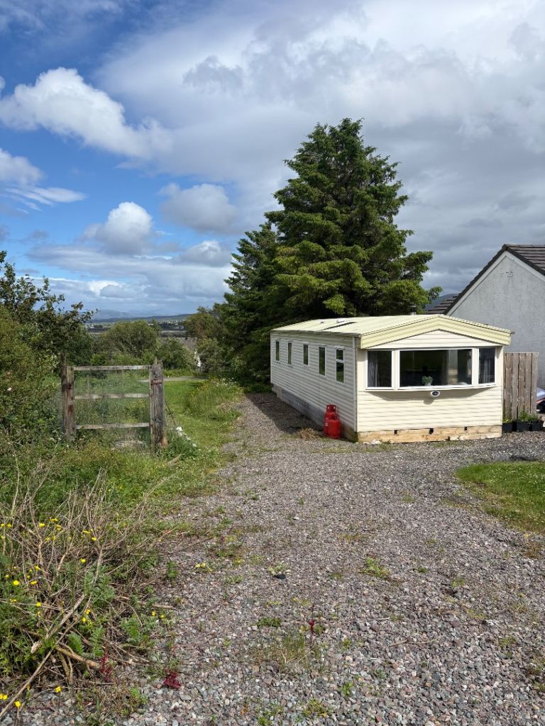 1 bad static caravan 