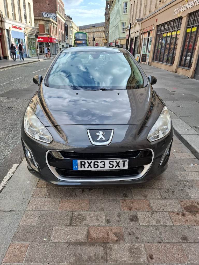 Peugeot, 308, Hatchback, 2013, Semi-Auto, 1560 (cc), 5 doors