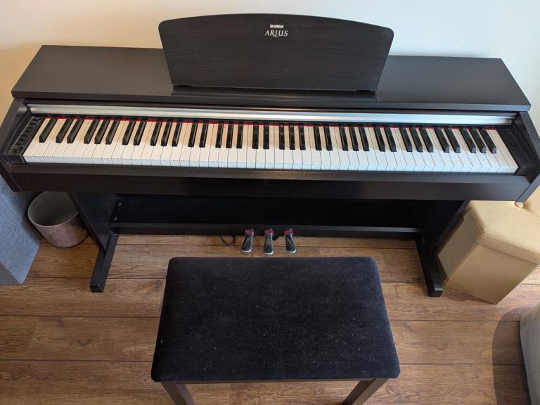 Yamaha electric piano