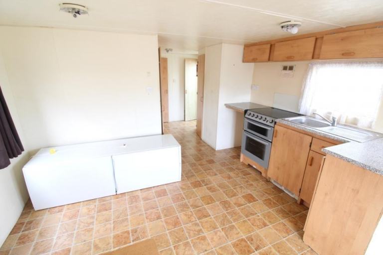 Static Caravan Mobile Home Delta Mandarin 32x12ft 2 Beds SC8773