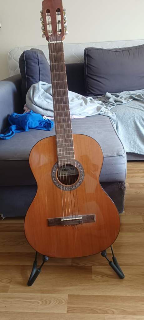 Admira Diana Classical Guitar with Bag and Stand – Great Sound