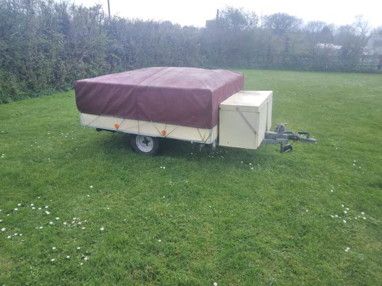 Rapido Fold Down Caravan