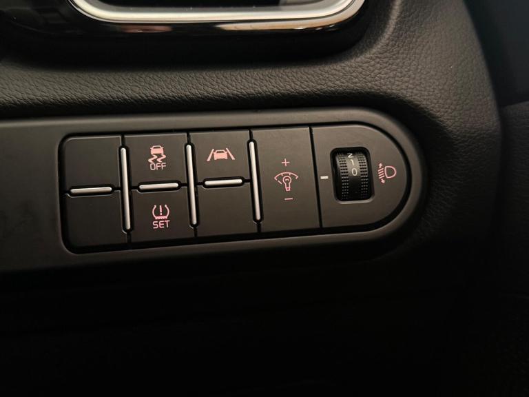 2022 Kia Ceed 1.5 T-GDi GT-Line Euro 6 (s/s) 5dr HATCHBACK Petrol Manual