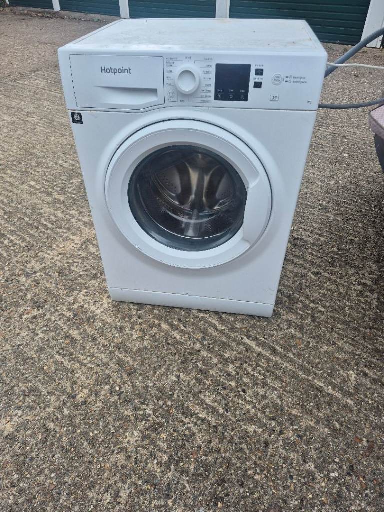 Hotpoint Washing Machine - White, Good Condition
