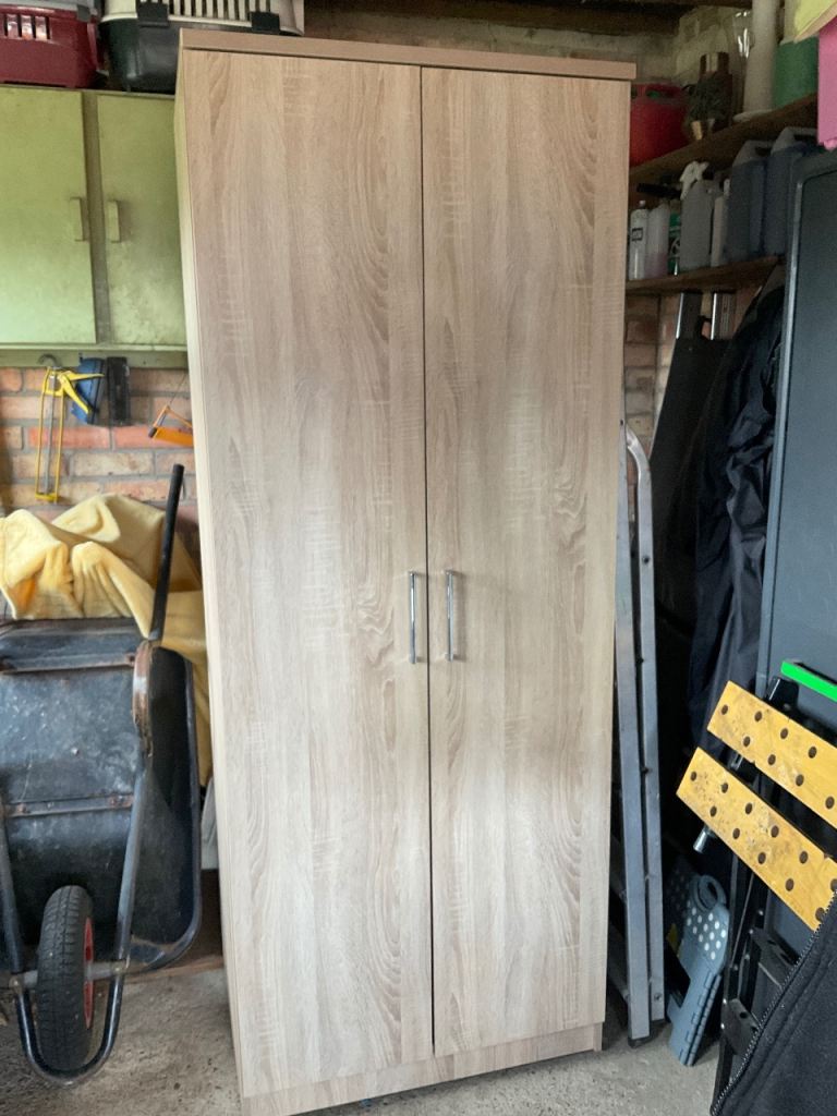 Wardrobe 