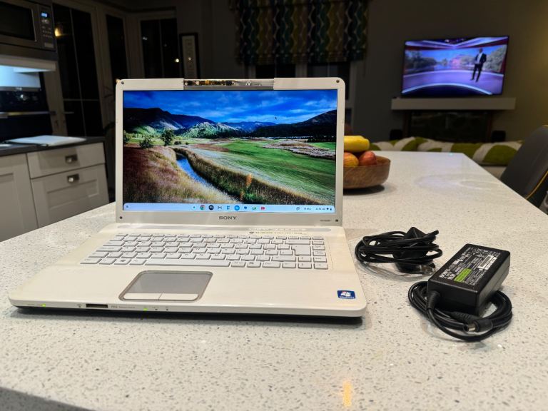 💻 Sony Vaio 15-inch Chromebook Laptop
