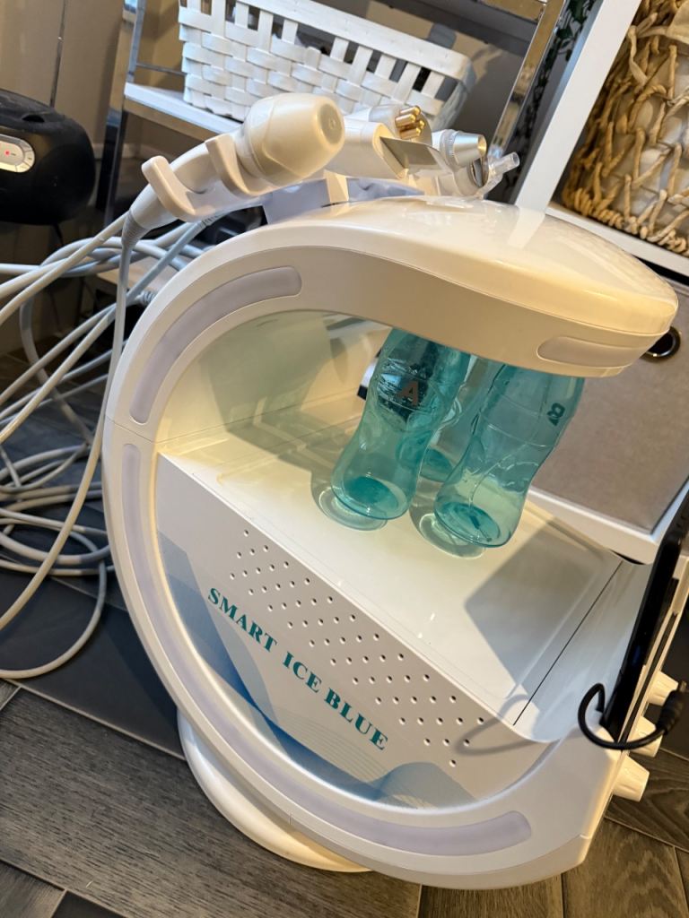 Blue ice hydro facial machine 