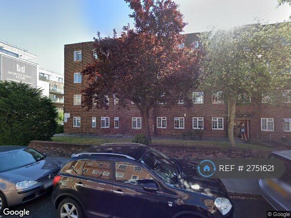 3 bedroom flat in Burnham Court, London, NW4 (3 bed) (#2751621)