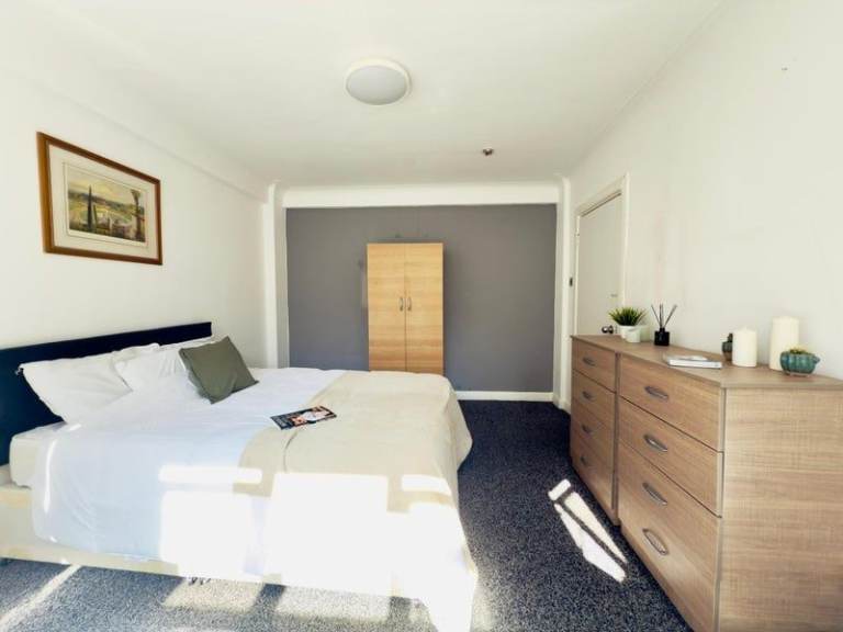 Classy Flat with Concierge│Marble Arch!-Park West