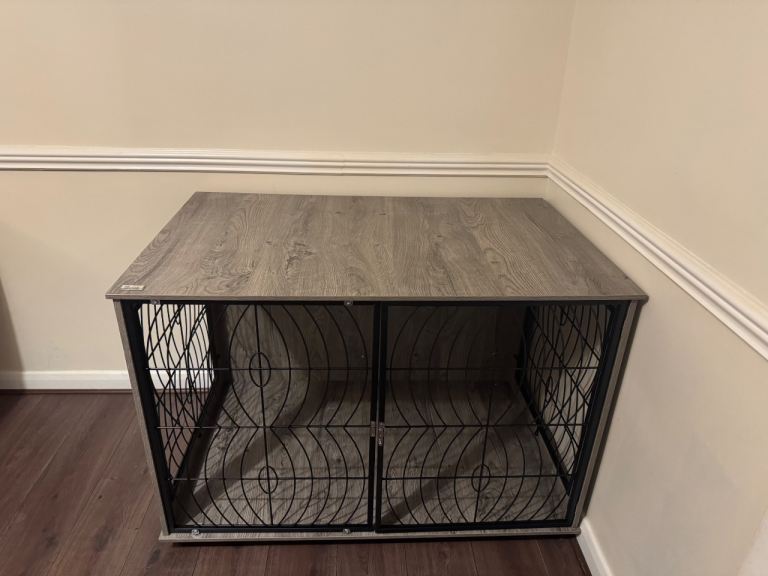 Extra large Dog cage/side board