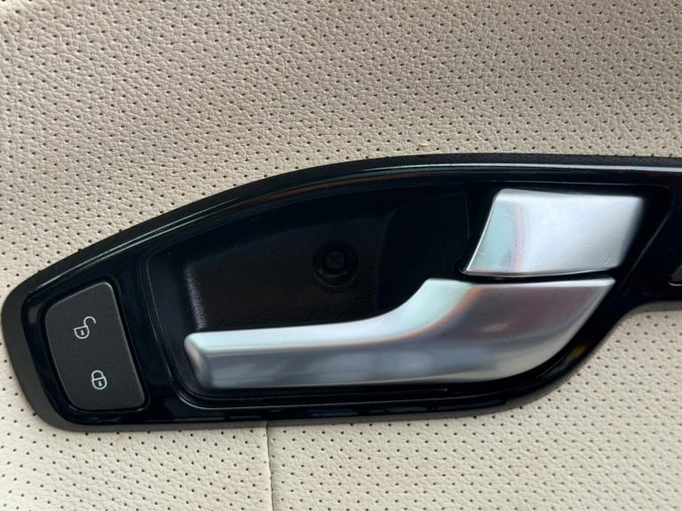 2014 Land Rover Range Rover Evoque 2.2 SD4 Dynamic Automatic 4WD 5dr SUV Diesel Automatic