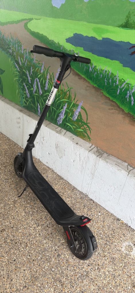 Zinc electric scooter 