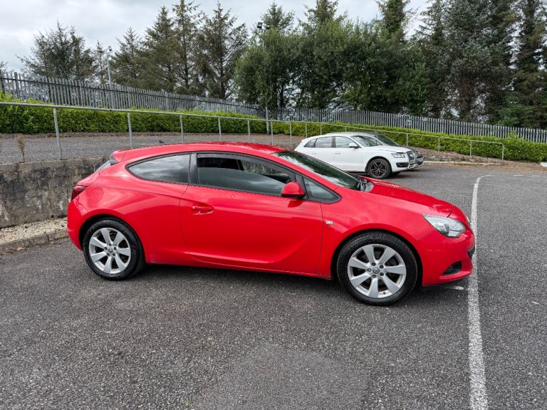 Vauxhall Astra CDTi GTC Sport 
