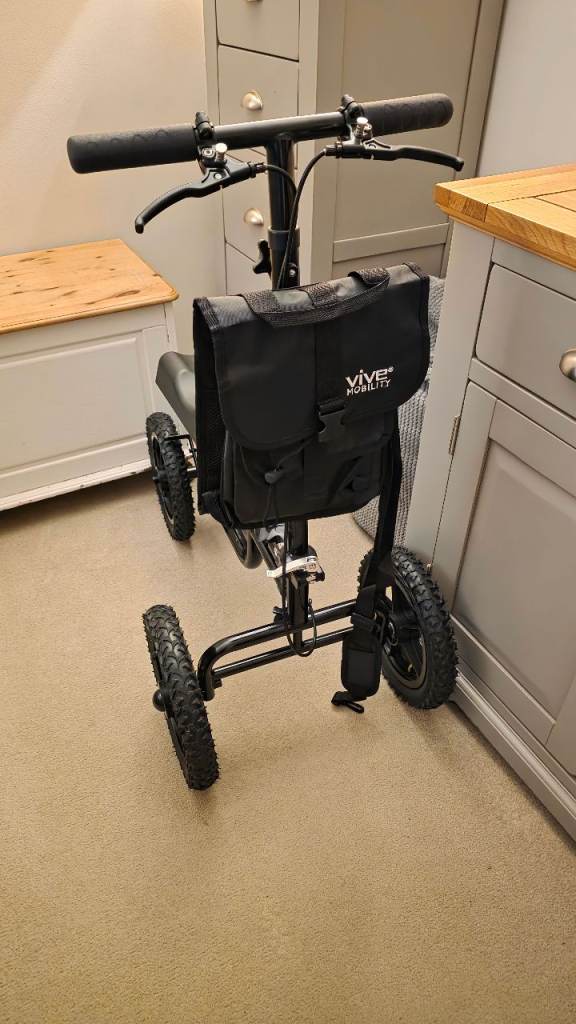 Vive Mobility Knee Scooter 