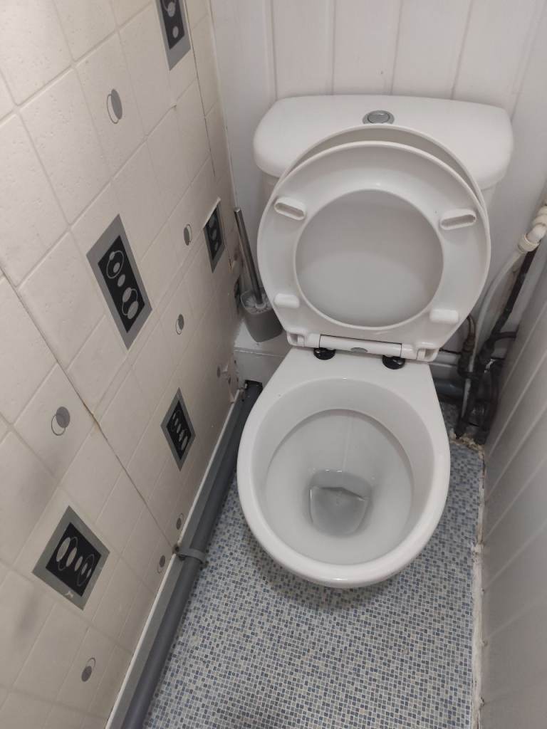 2 plus one  bedroom house in somerset road  cv1