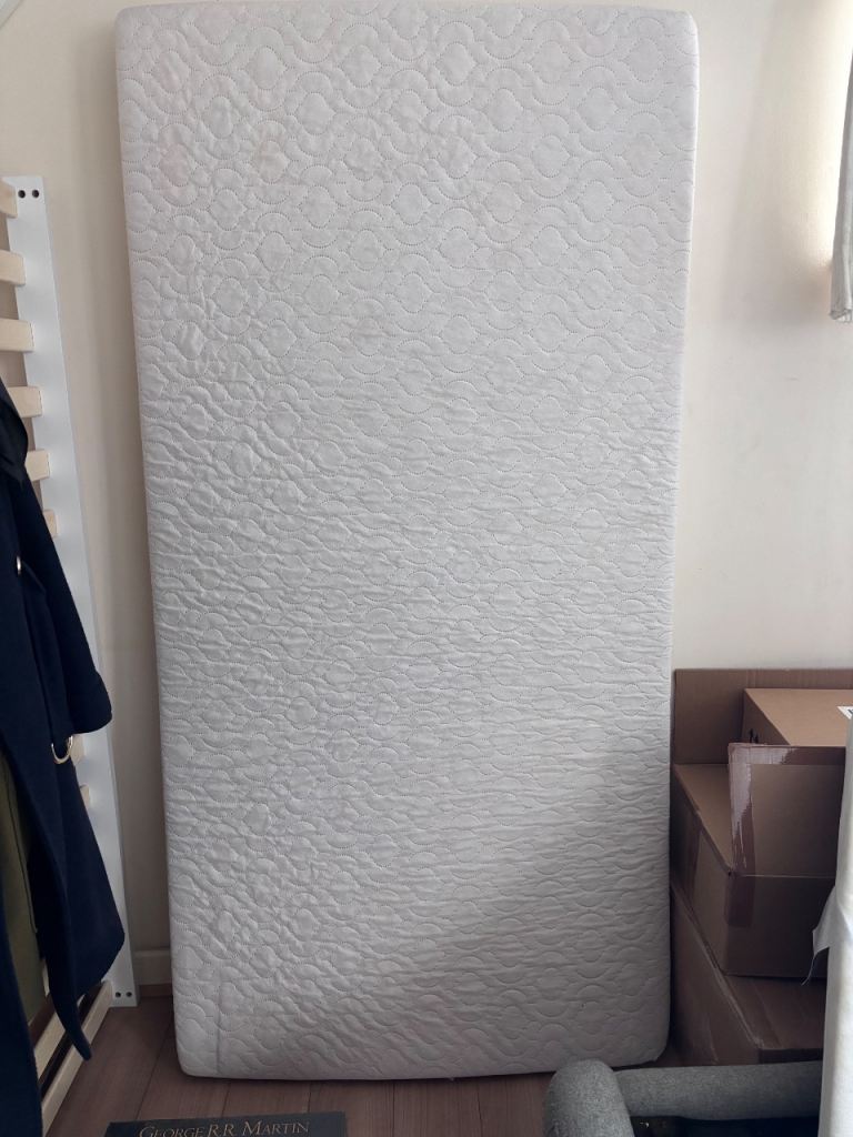 Single Mattress 160 x 80 cm – Good Condition