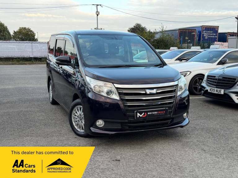2014 Toyota Noah Voxy 1.8 Petrol/Hybrid 7 Seat Auto 5dr  Hybrid Electric Automatic