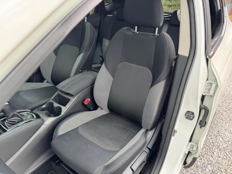 2017 Nissan Qashqai 1.2 DiG-T N-Connecta 5dr Xtronic HATCHBACK PETROL Automatic