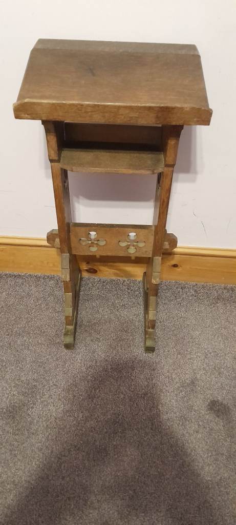 Prayer stand