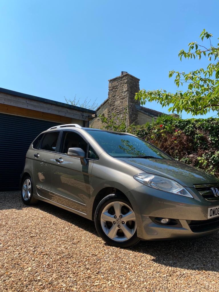 Honda fr-v