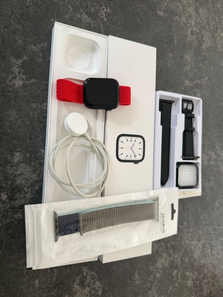 Apple Watch Series 7 45mm GPS