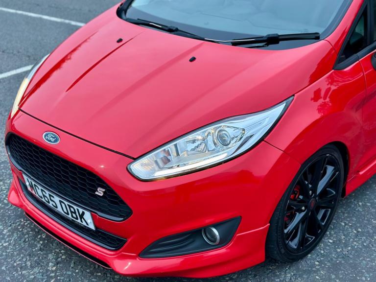2016 Ford Fiesta 1.0 EcoBoost 140 Zetec S Red 3dr HATCHBACK Petrol Manual