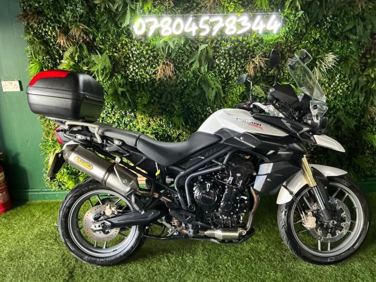 Triumph Tiger 800